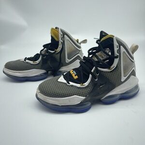 Nike LeBron 19 Shoes "Hardwood Classic" Graduate Black/Gold CZ0203-002 Men Sz 9‎